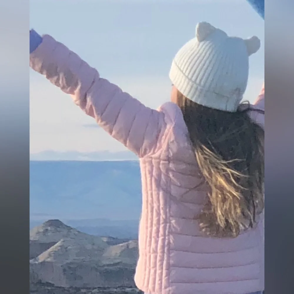 Zara girls hat OS
